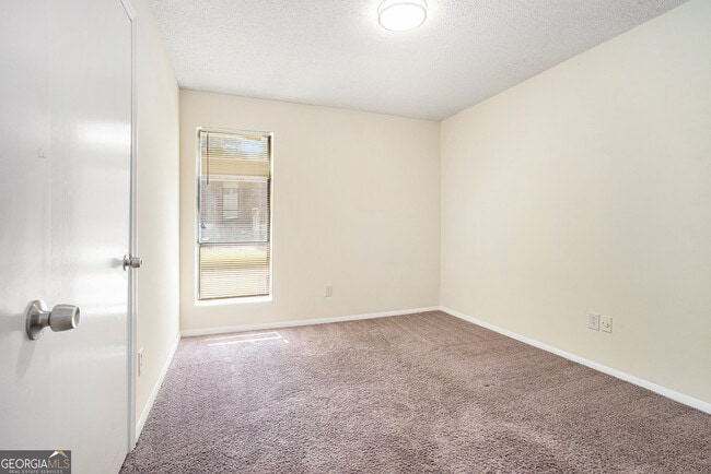 Building Photo - 3045 Sonya Ln