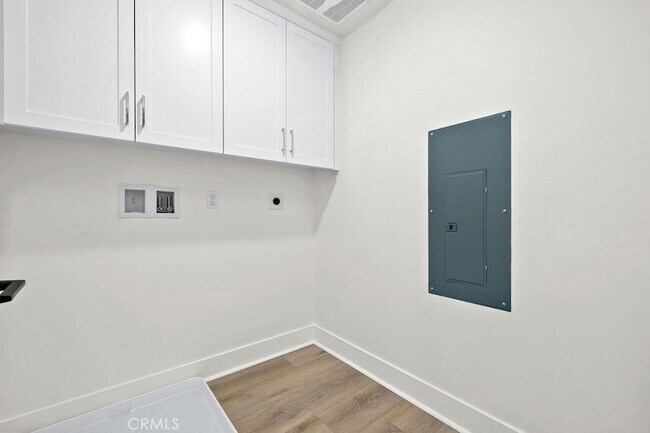 Building Photo - 24722 Del Prado Ave