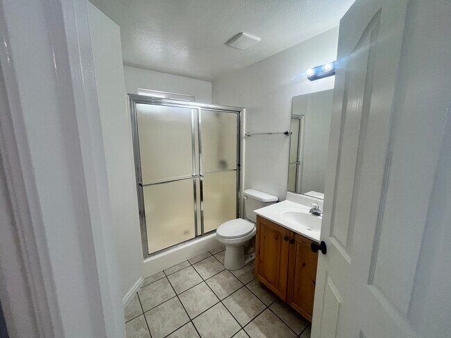 Building Photo - 119 E 710 S Cir