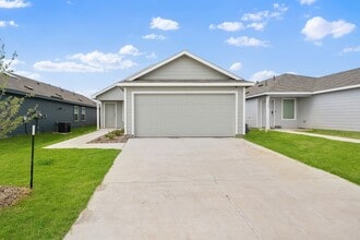 Building Photo - 3912 Pontchartrain Pkwy