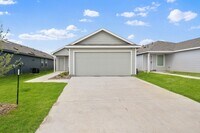 Building Photo - 3912 Pontchartrain Pkwy