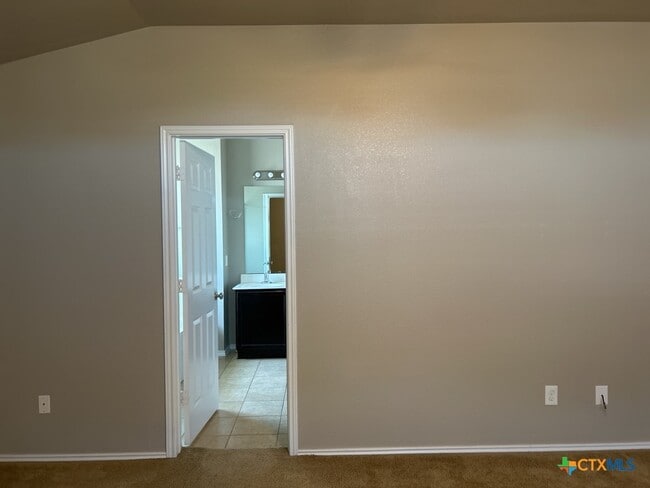 Building Photo - 3406 Cricklewood Drive