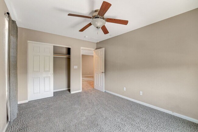 Building Photo - 1442 Brushback Ave