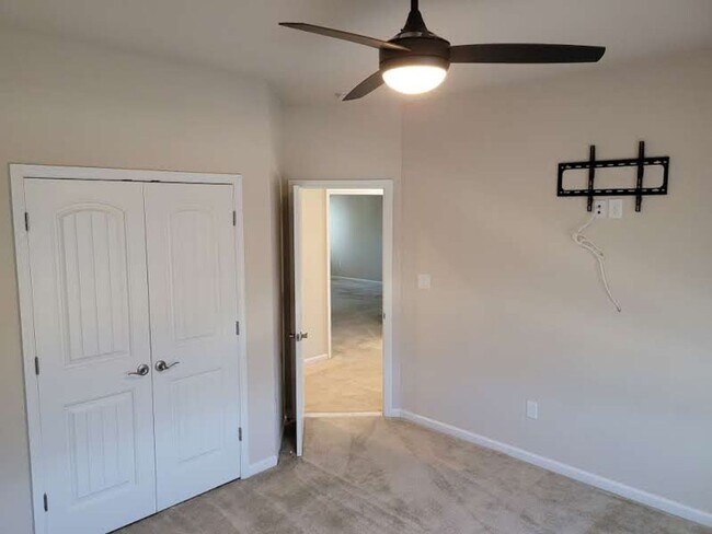 Building Photo - 509 Ackerman Ln