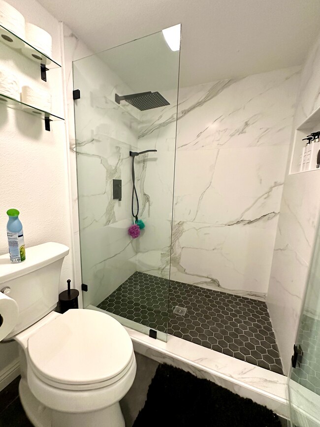 master shower - 44 Dianthus