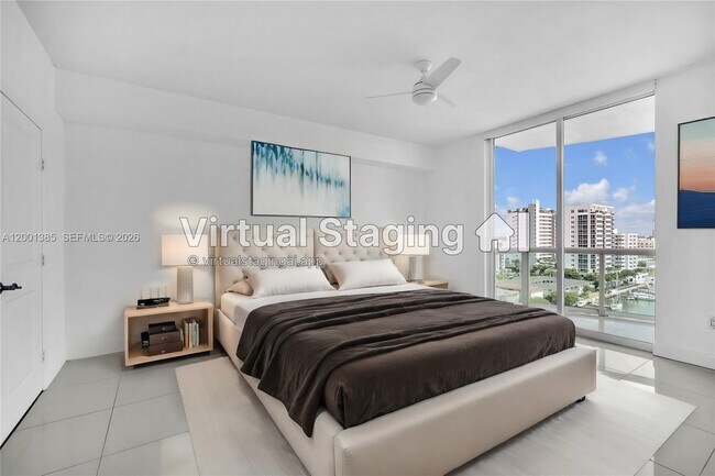 Building Photo - 7900 Harbor Island Dr