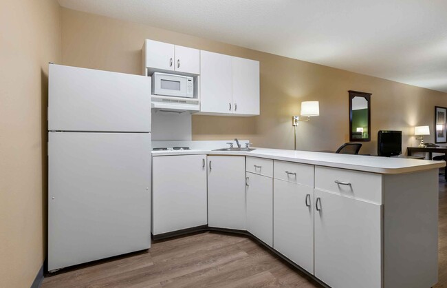 Building Photo - Furnished Studio-Chicago - Buffalo Grove -...