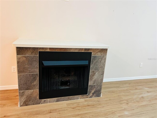 Building Photo - 5440 Rosewall Cir