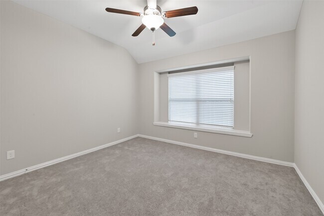 Building Photo - 134 S Bearkat Ct
