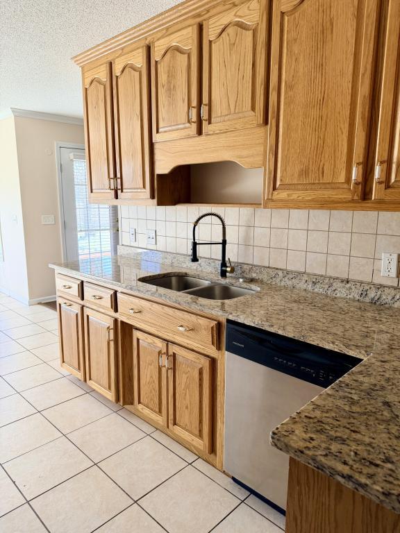 Building Photo - 103 Fieldstone Dr