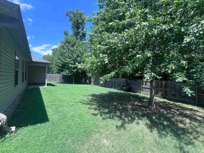 Building Photo - 439 Nottingham Dr
