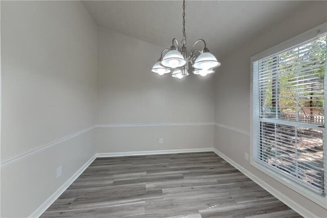 Building Photo - 3472 Erin Glen NW