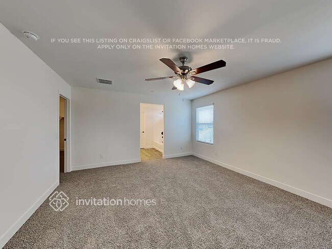 Building Photo - 2105 N 211th Dr