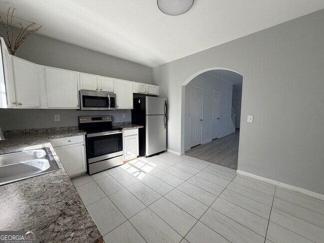 Building Photo - 379 Pine Hill Pl