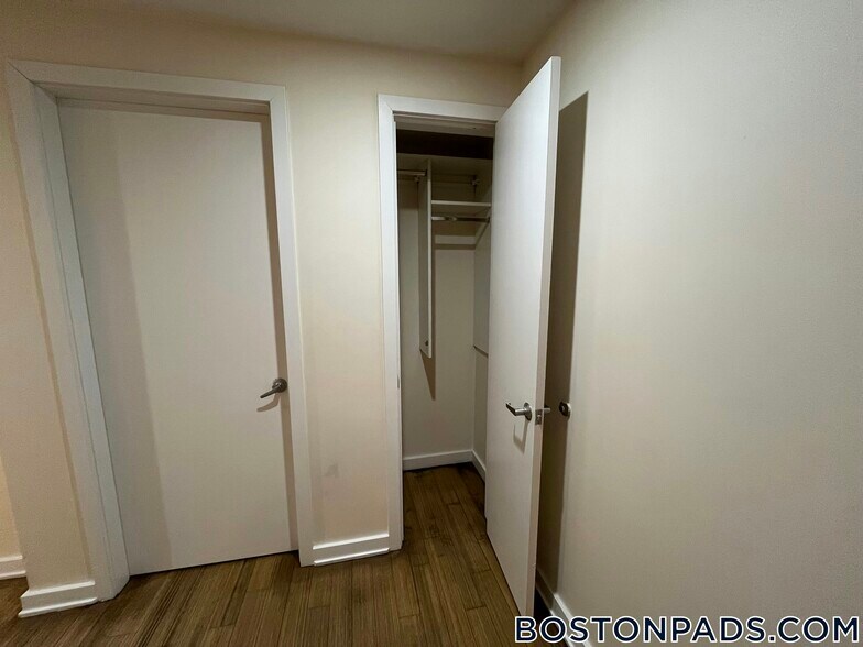 Building Photo - 40 Boylston St