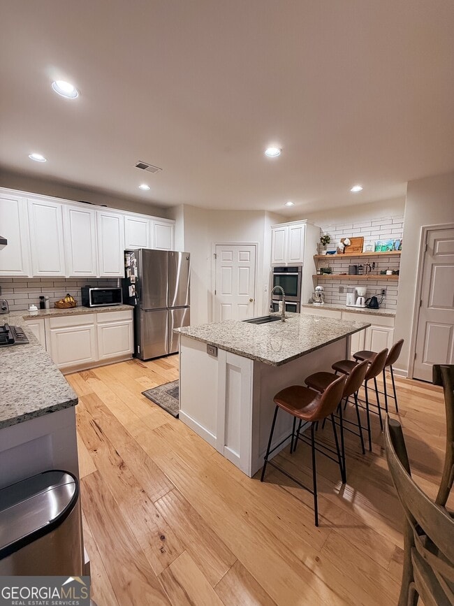 Building Photo - 109 Holly Springs Dr