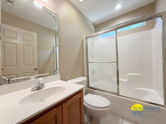 Building Photo - Charming 4BR Home in Fort Walton Beach Near Eglin AFB & Hurlburt Field!
