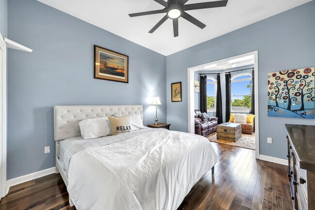Building Photo - 1393 Sunset Beach Dr