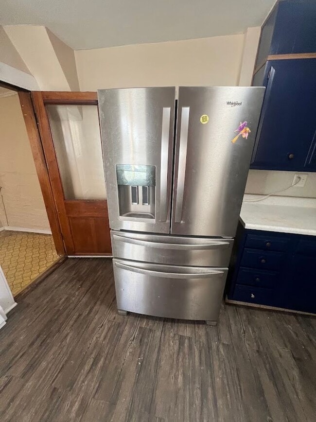 Building Photo - Charming 3 Bedroom 2 Bathroom House near RACC