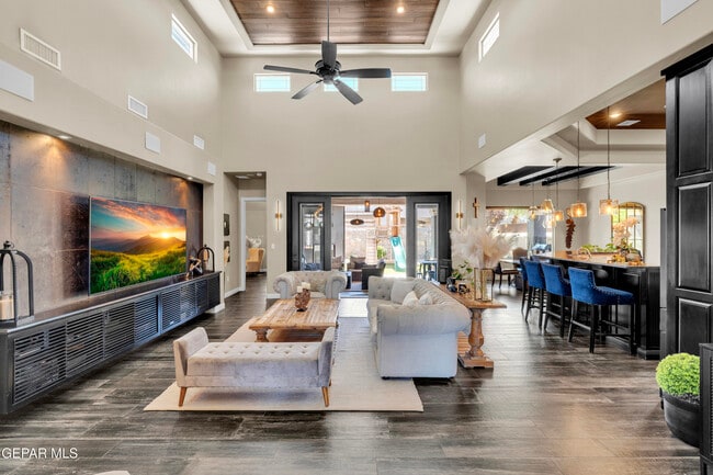 Building Photo - 14812 Long Shadow Ave