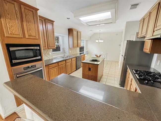 Building Photo - 62 N Abram Cir