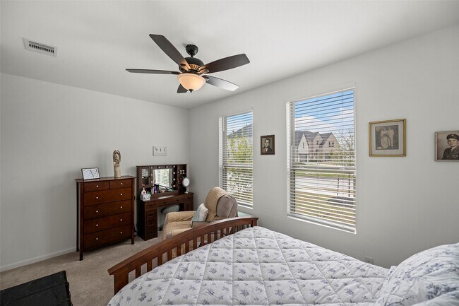 Building Photo - 29003 Spicewood Vly Dr