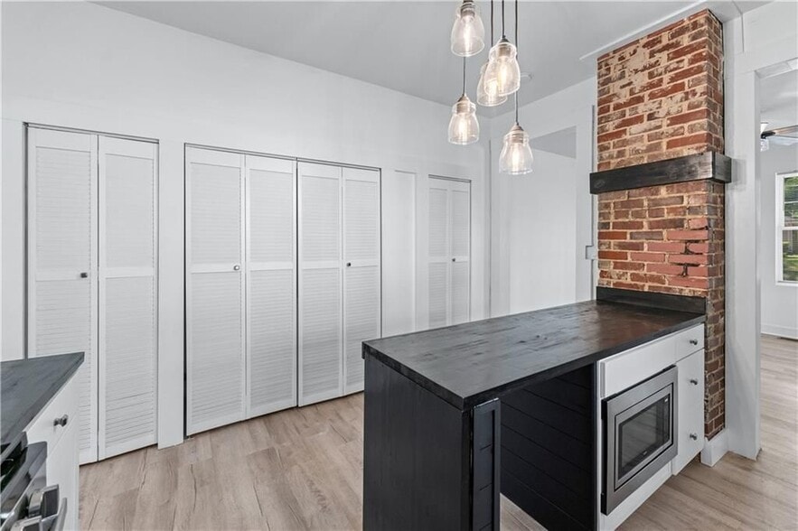 Building Photo - 1035 Astor Ave SW