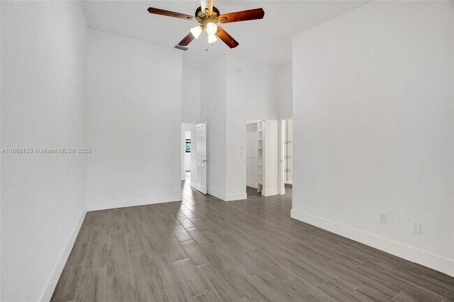 Building Photo - 4163 SW 85th Ave