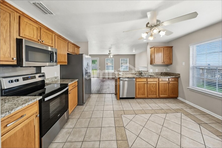 Building Photo - 4489 Lavergne Couchville Pike