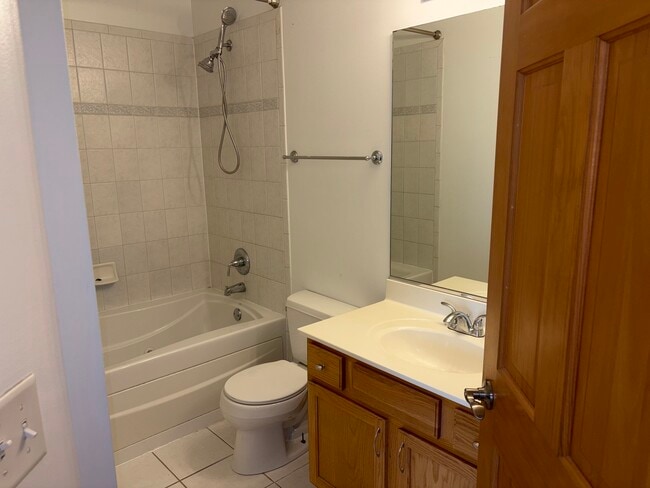 Building Photo - 14638 Patriot Square Dr W