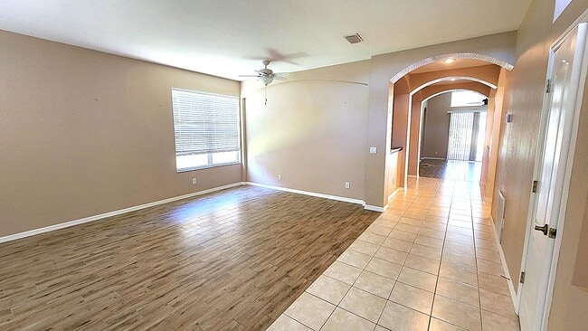 Building Photo - 3050 Purple Martin Ln