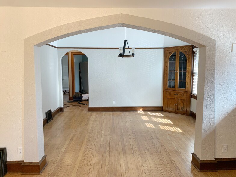 Building Photo - 2804 N 70th St