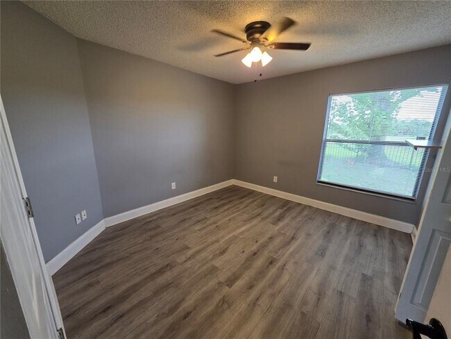 Building Photo - 2371 Piedmont Lakes Blvd
