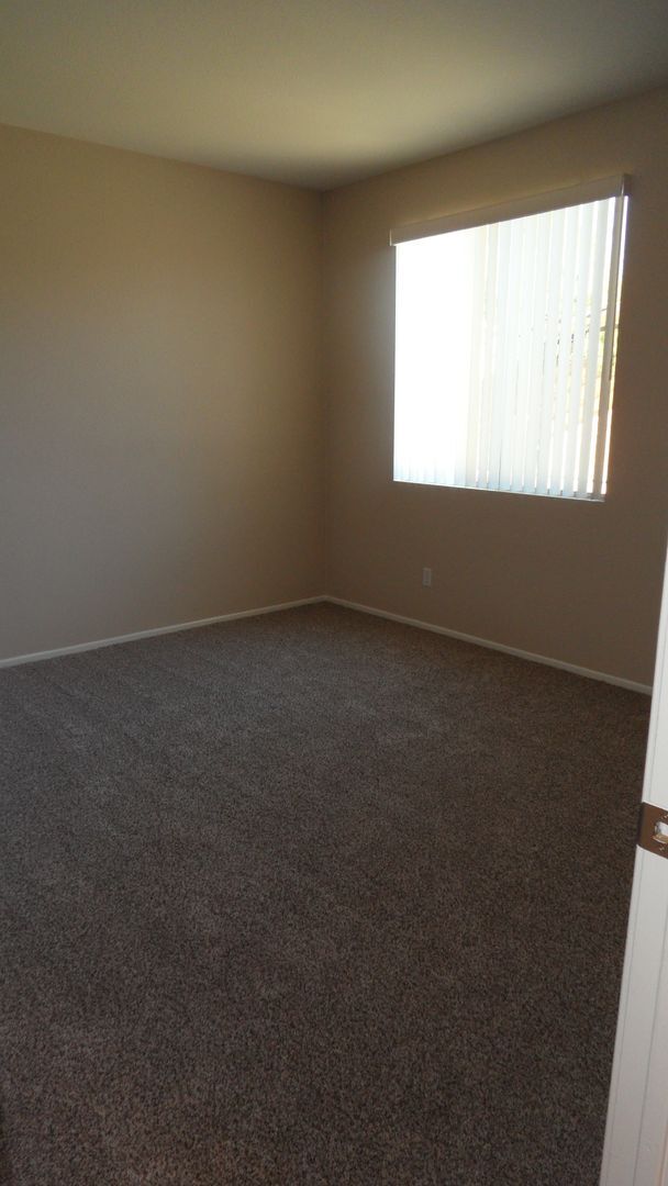 Building Photo - Single Story 4 BR 2.5 BA  Home On Cul-de-sac With 3 Car Attached Garage