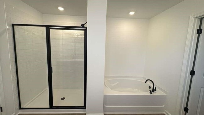 Building Photo - 362 Silverleaf Trl