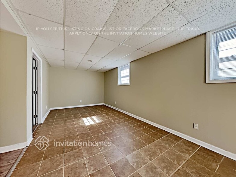 Building Photo - 1145 Old Forge Dr