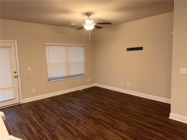 Building Photo - 480 Rockfern Ct