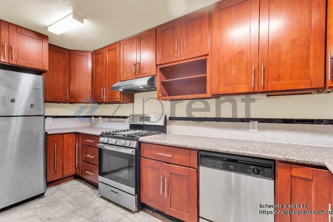 Building Photo - 655 Brockhurst St
