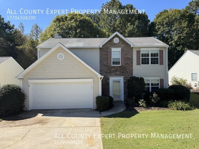 Primary Photo - 520 Lazy River Ln