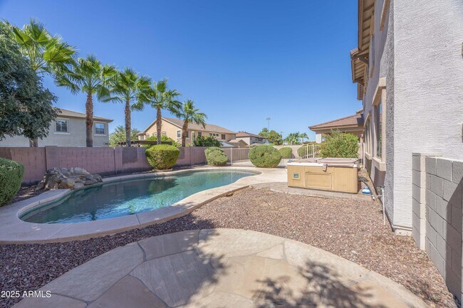 Building Photo - 18546 E Oak Hill Ln