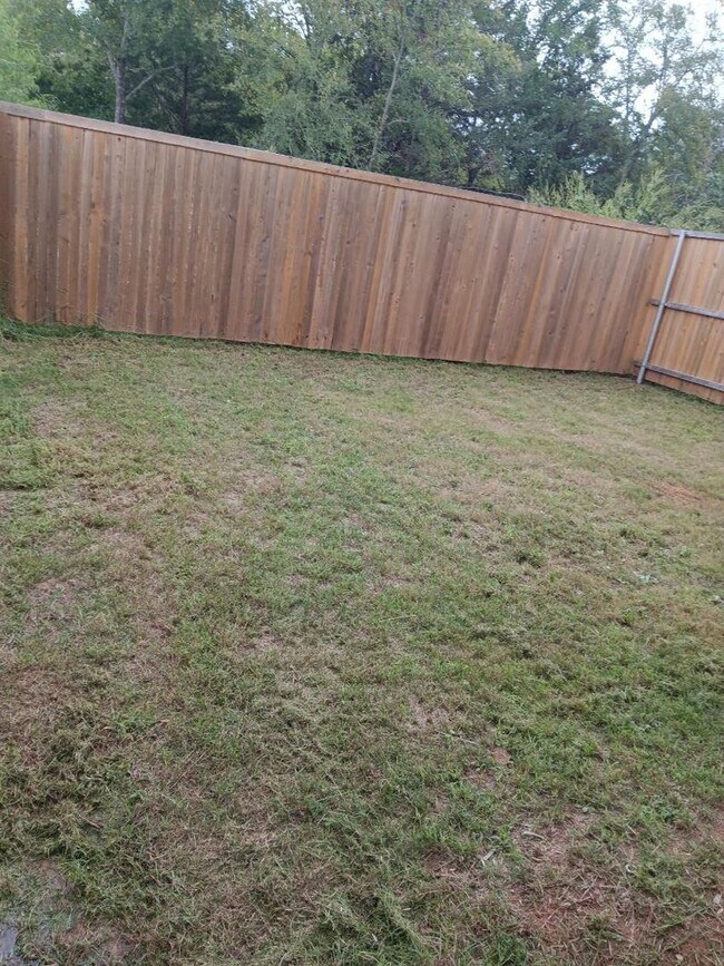 Building Photo - 2428-2430 South Fannin Avenue