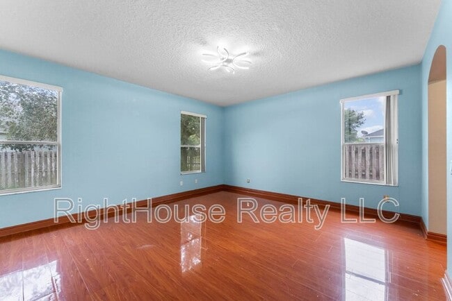 Building Photo - 1037 Bridgeway Blvd