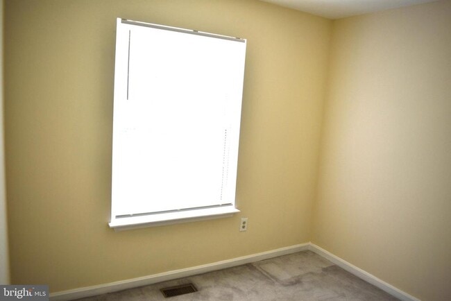 Building Photo - 1302 Arabis Ct