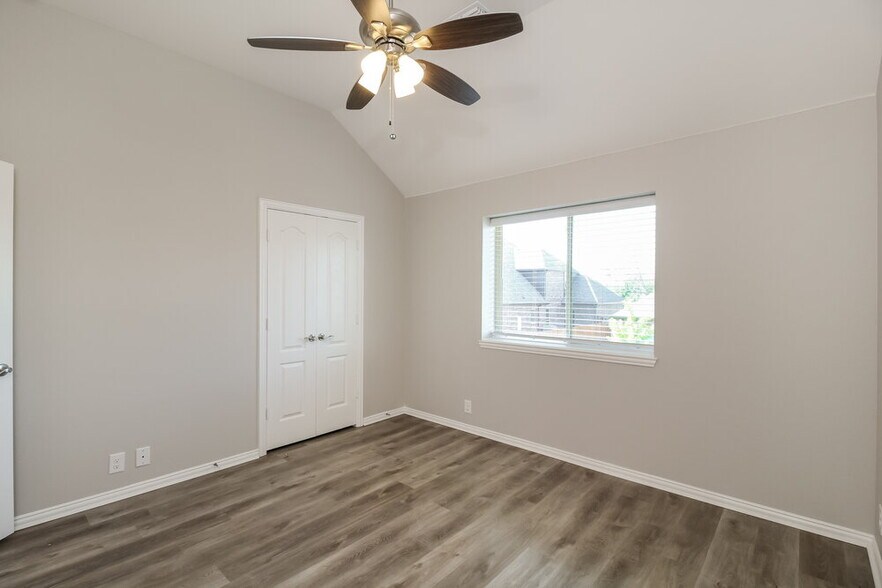 Building Photo - 1129 Quail Dove Dr