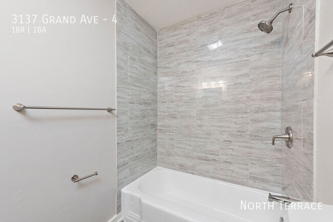 Building Photo - ?? Freshly Upgraded 1BR in Midtown – Moder...