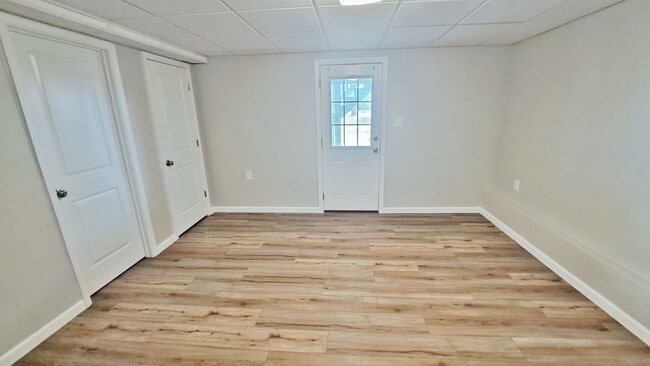 Building Photo - 3 Bed / 3-1/2 Bath Single Family Townhome