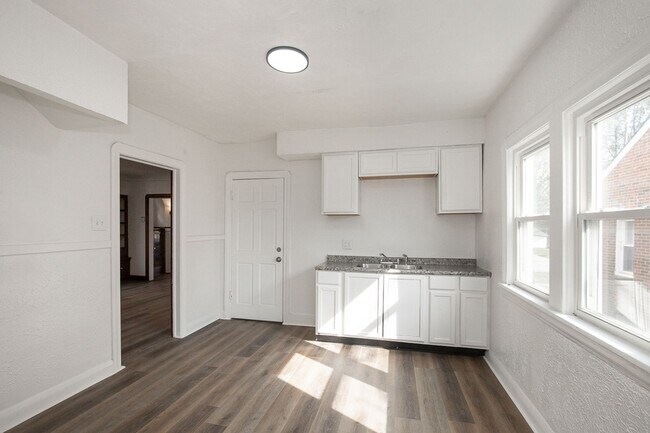 Building Photo - 4772 E 90th St