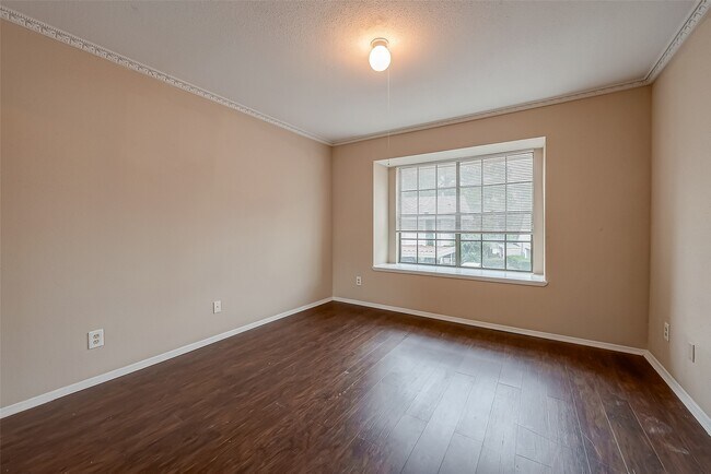 Building Photo - 14911 Wunderlich Dr