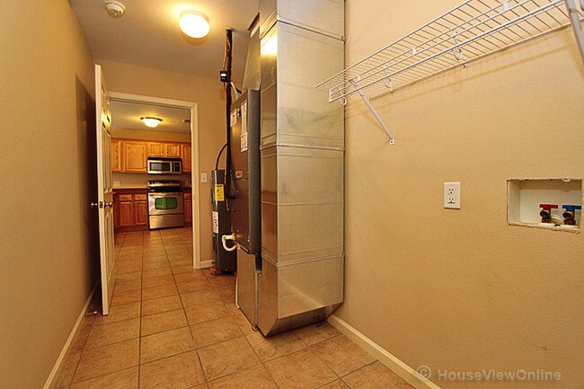 Building Photo - Travelers Way 2479/2481