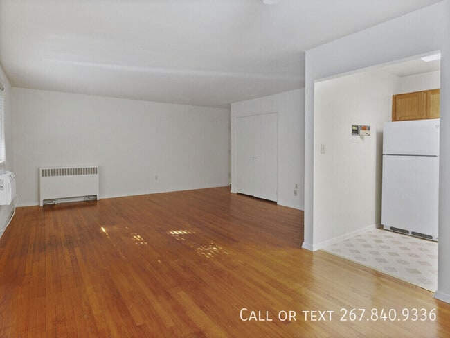 Building Photo - 4040 Livingston Rd SE